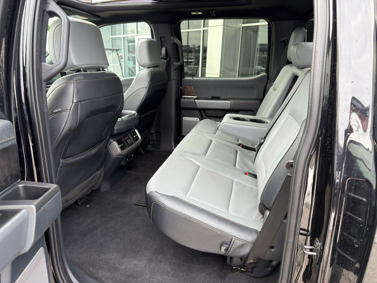 2023 Ford F-150 Lightning LARIAT