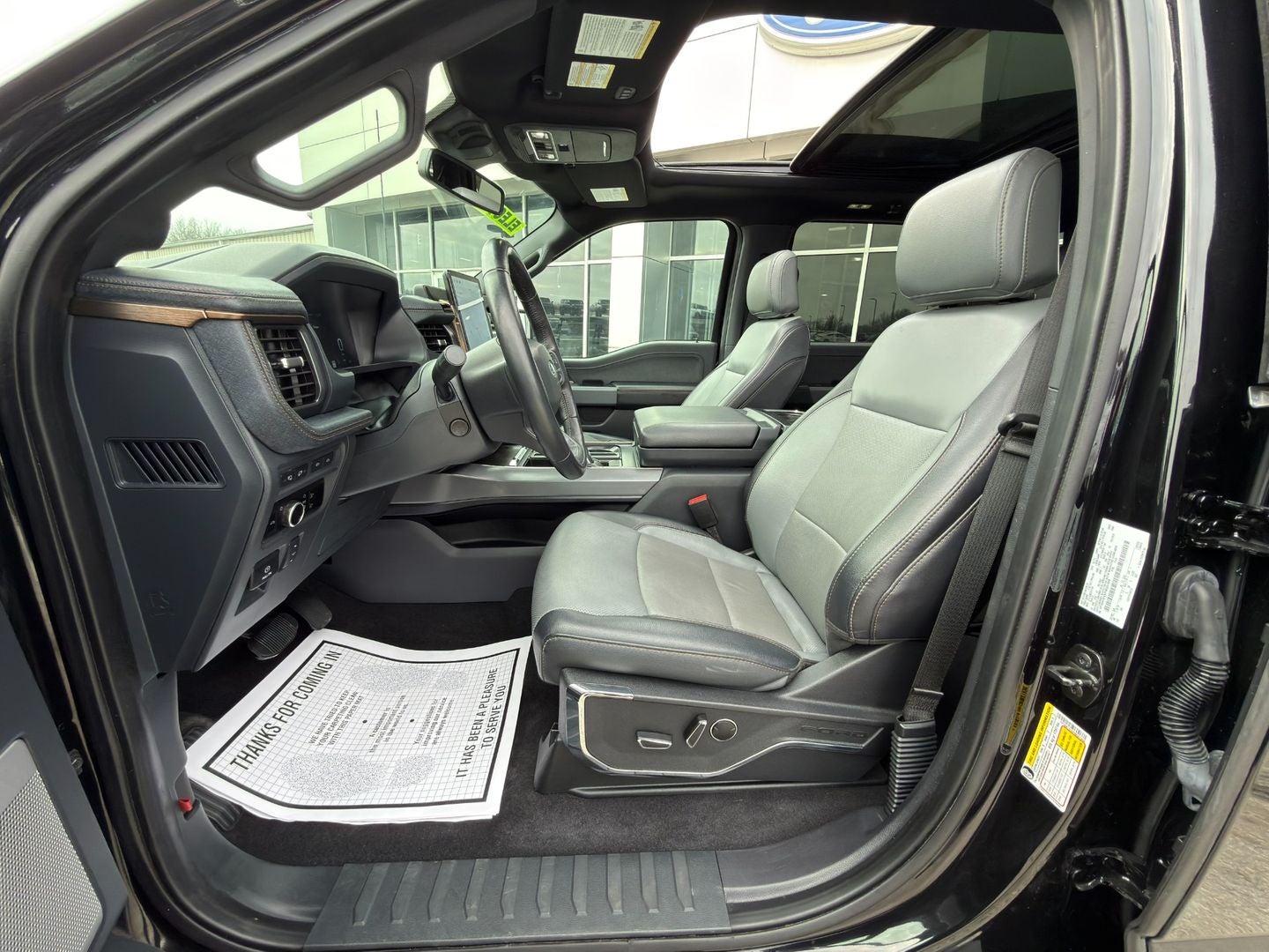 2023 Ford F-150 Lightning LARIAT