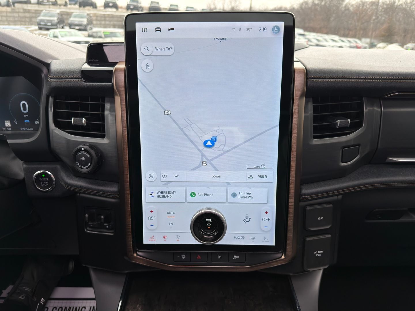 2023 Ford F-150 Lightning LARIAT