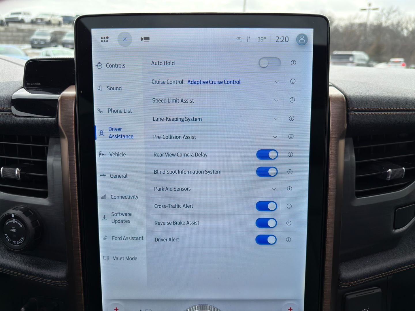 2023 Ford F-150 Lightning LARIAT