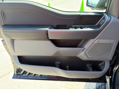 2024 Ford F-150 Lightning Flash