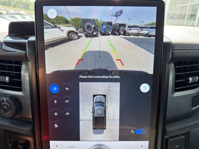 2024 Ford F-150 Lightning Flash