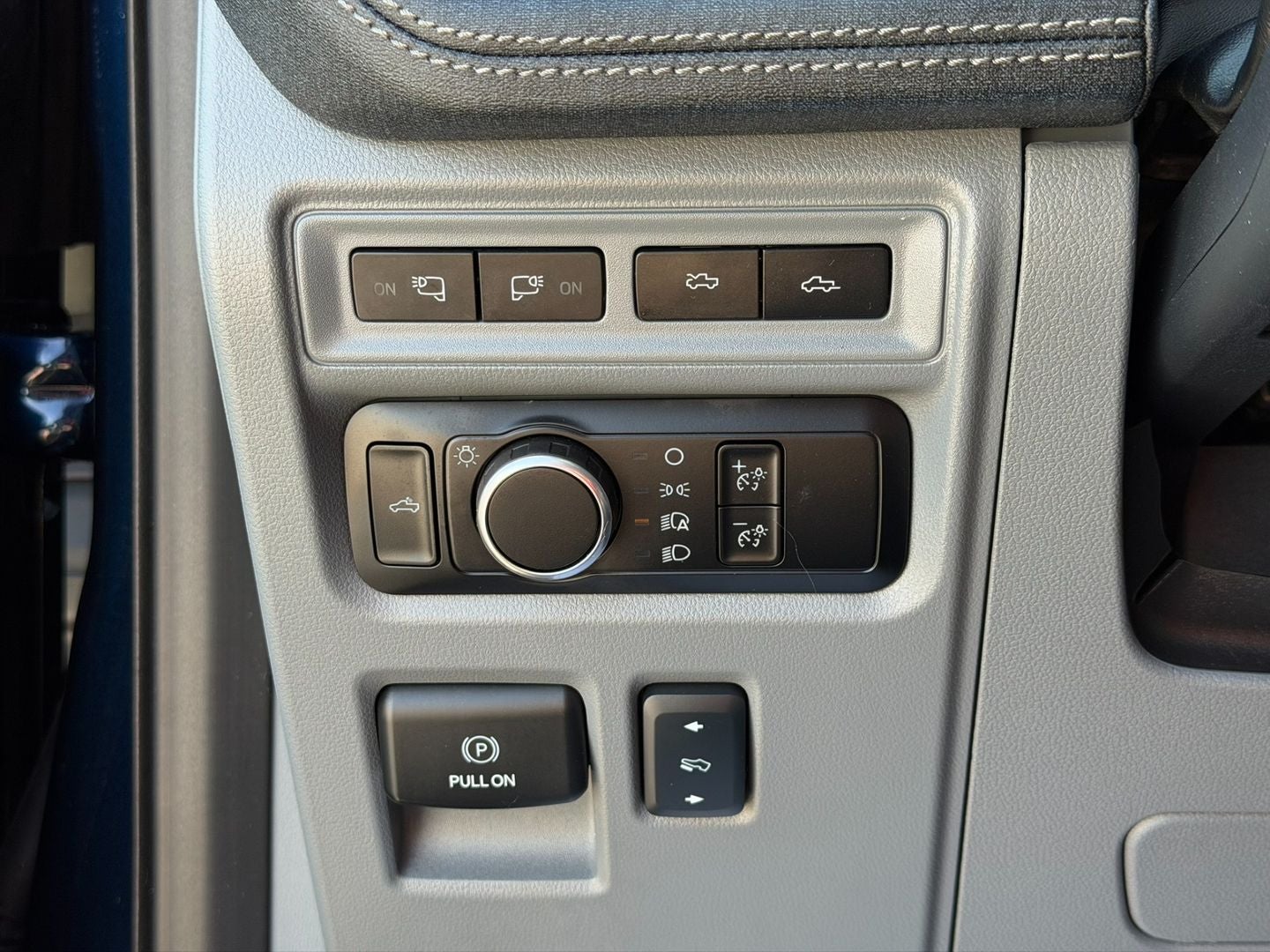 2024 Ford F-150 Lightning Flash