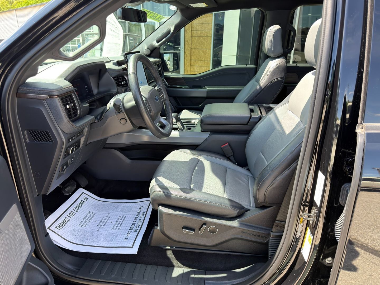 2024 Ford F-150 Lightning LARIAT