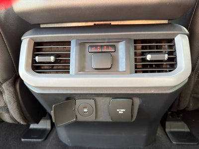 2024 Ford F-150 Lightning LARIAT
