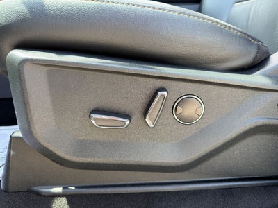 2024 Ford F-150 Lightning LARIAT