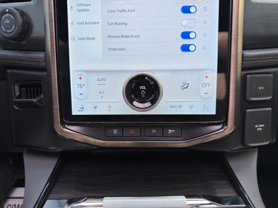 2024 Ford F-150 Lightning LARIAT