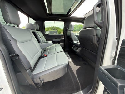 2025 Ford F-150 Lightning LARIAT