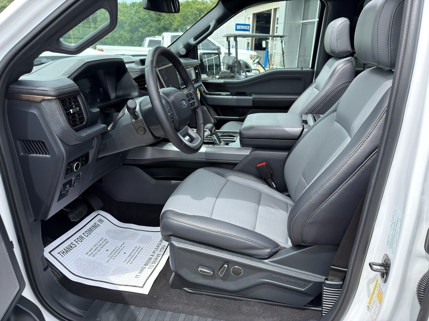 2025 Ford F-150 Lightning LARIAT