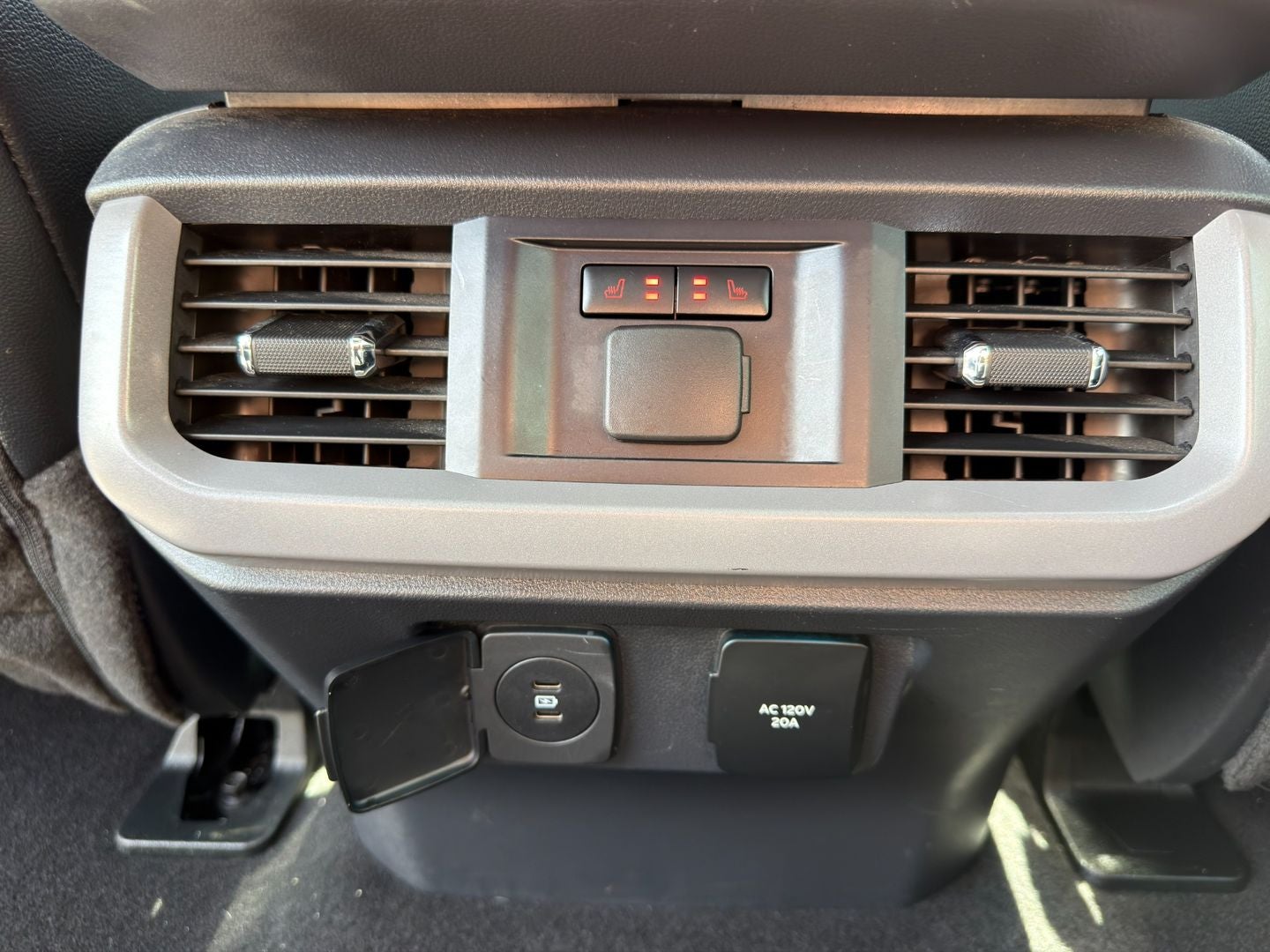 2024 Ford F-150 Lightning LARIAT