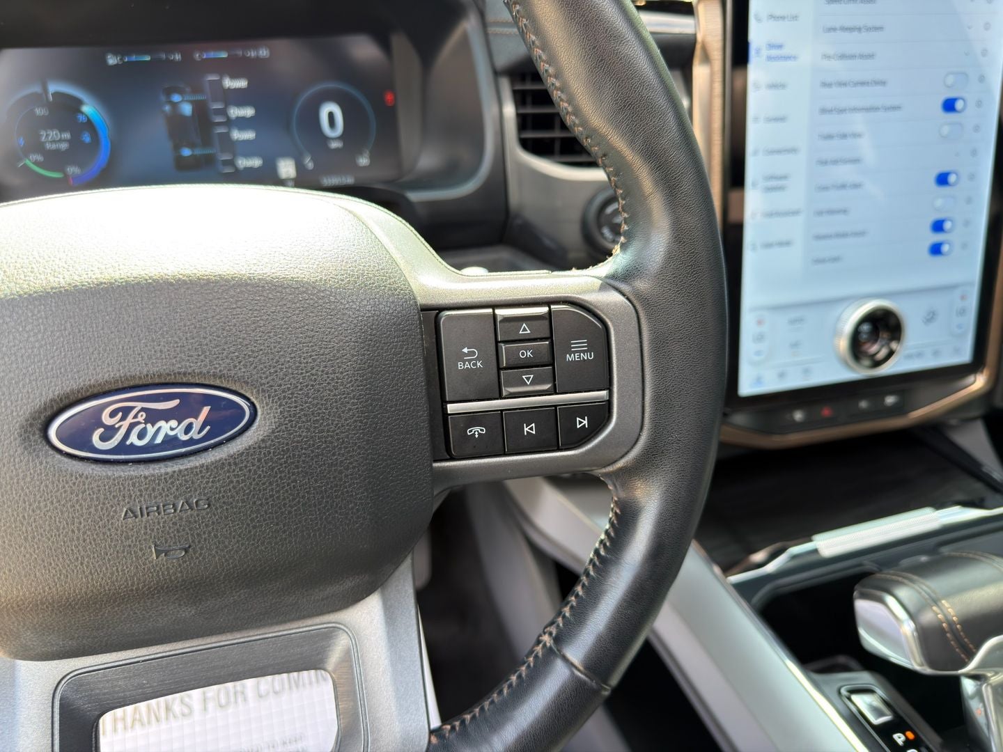 2024 Ford F-150 Lightning LARIAT