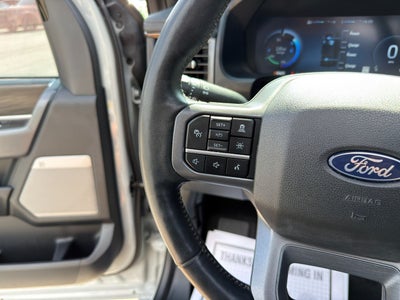 2024 Ford F-150 Lightning LARIAT