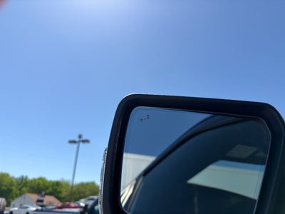 2024 Ford F-150 Lightning LARIAT