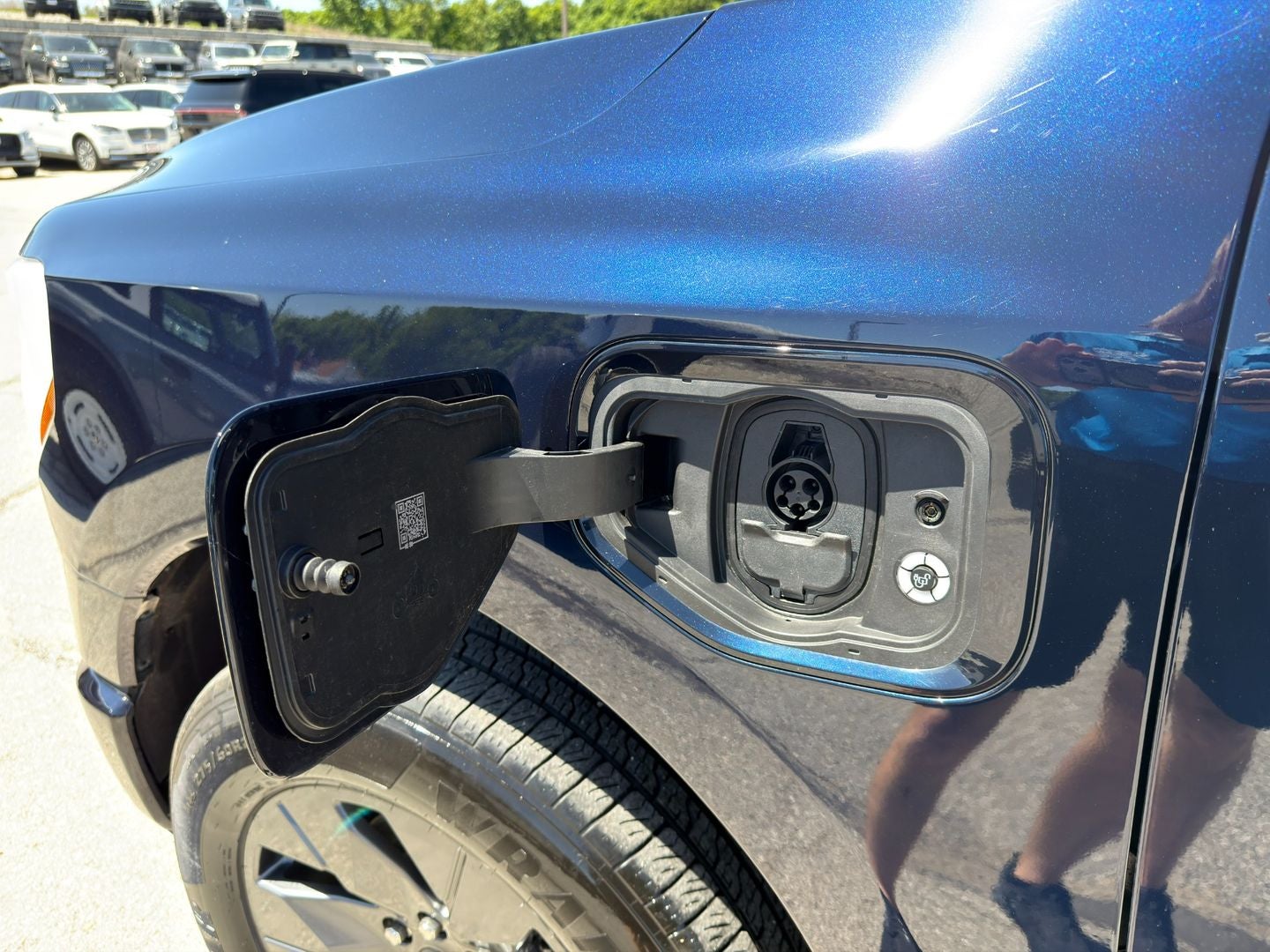 2024 Ford F-150 Lightning LARIAT