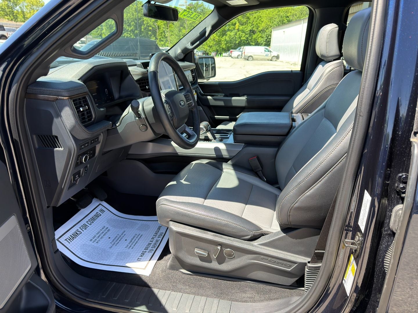 2024 Ford F-150 Lightning LARIAT