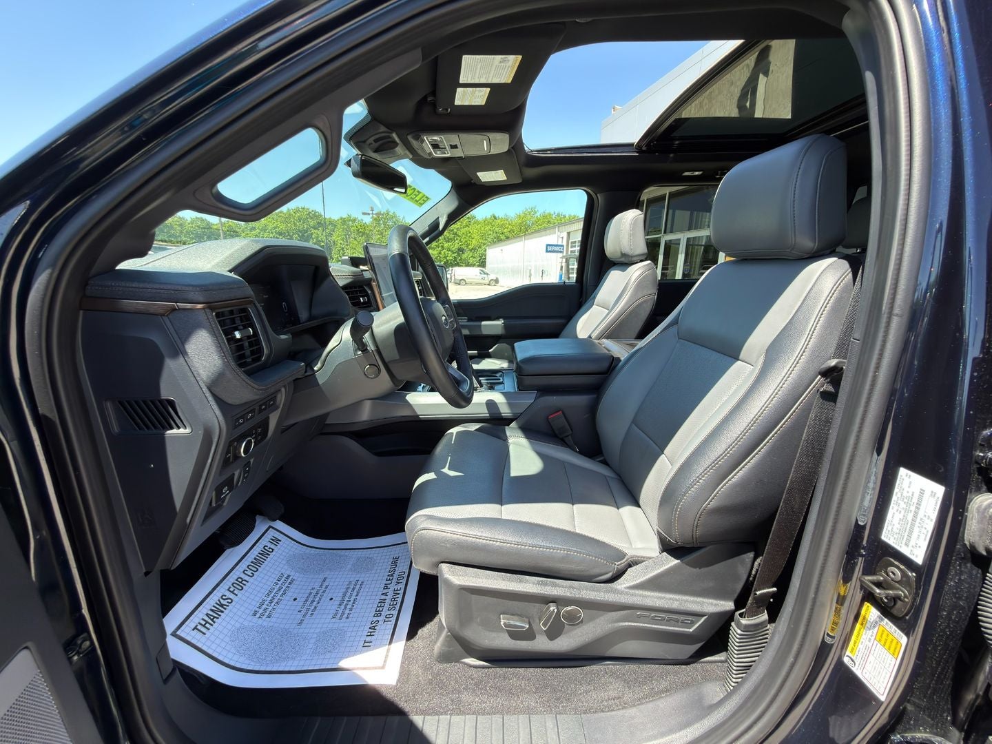2024 Ford F-150 Lightning LARIAT