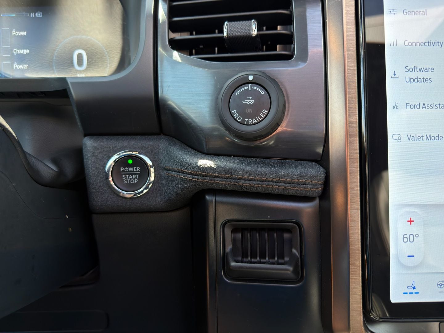 2024 Ford F-150 Lightning LARIAT
