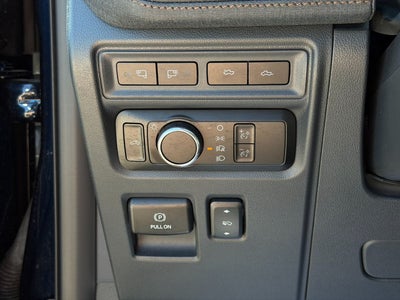 2024 Ford F-150 Lightning LARIAT