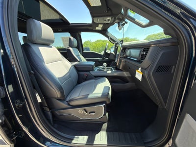 2024 Ford F-150 Lightning LARIAT