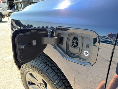 2024 Ford F-150 Lightning LARIAT