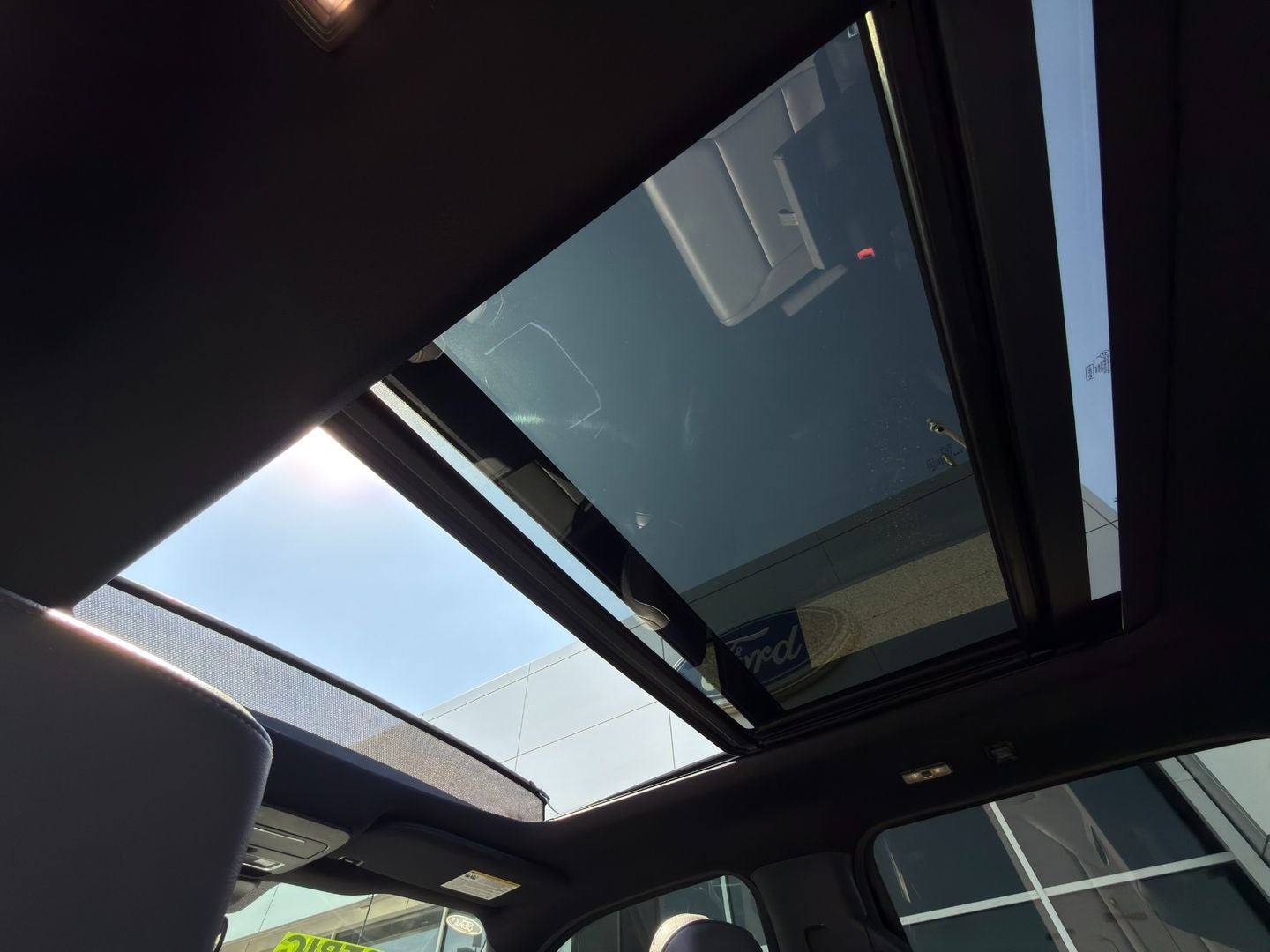 2024 Ford F-150 Lightning LARIAT