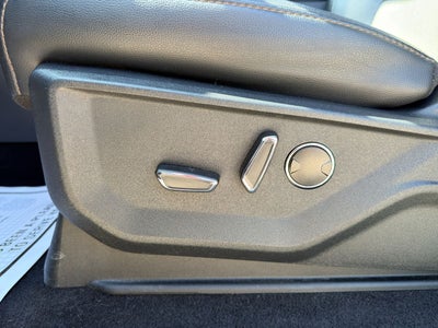 2024 Ford F-150 Lightning LARIAT
