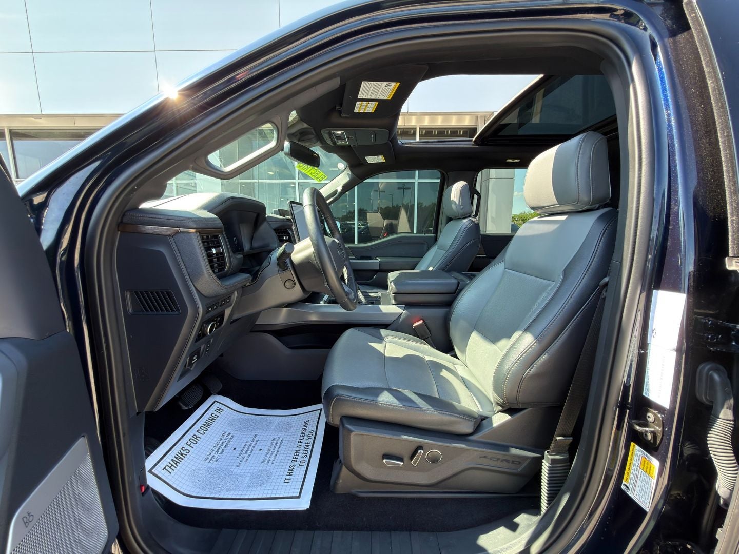 2024 Ford F-150 Lightning LARIAT