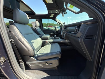 2024 Ford F-150 Lightning LARIAT