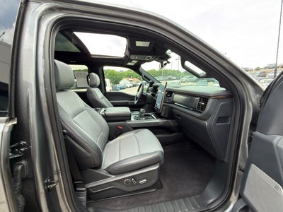 2024 Ford F-150 Lightning LARIAT