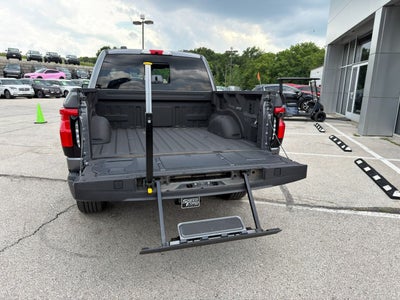 2024 Ford F-150 Lightning LARIAT