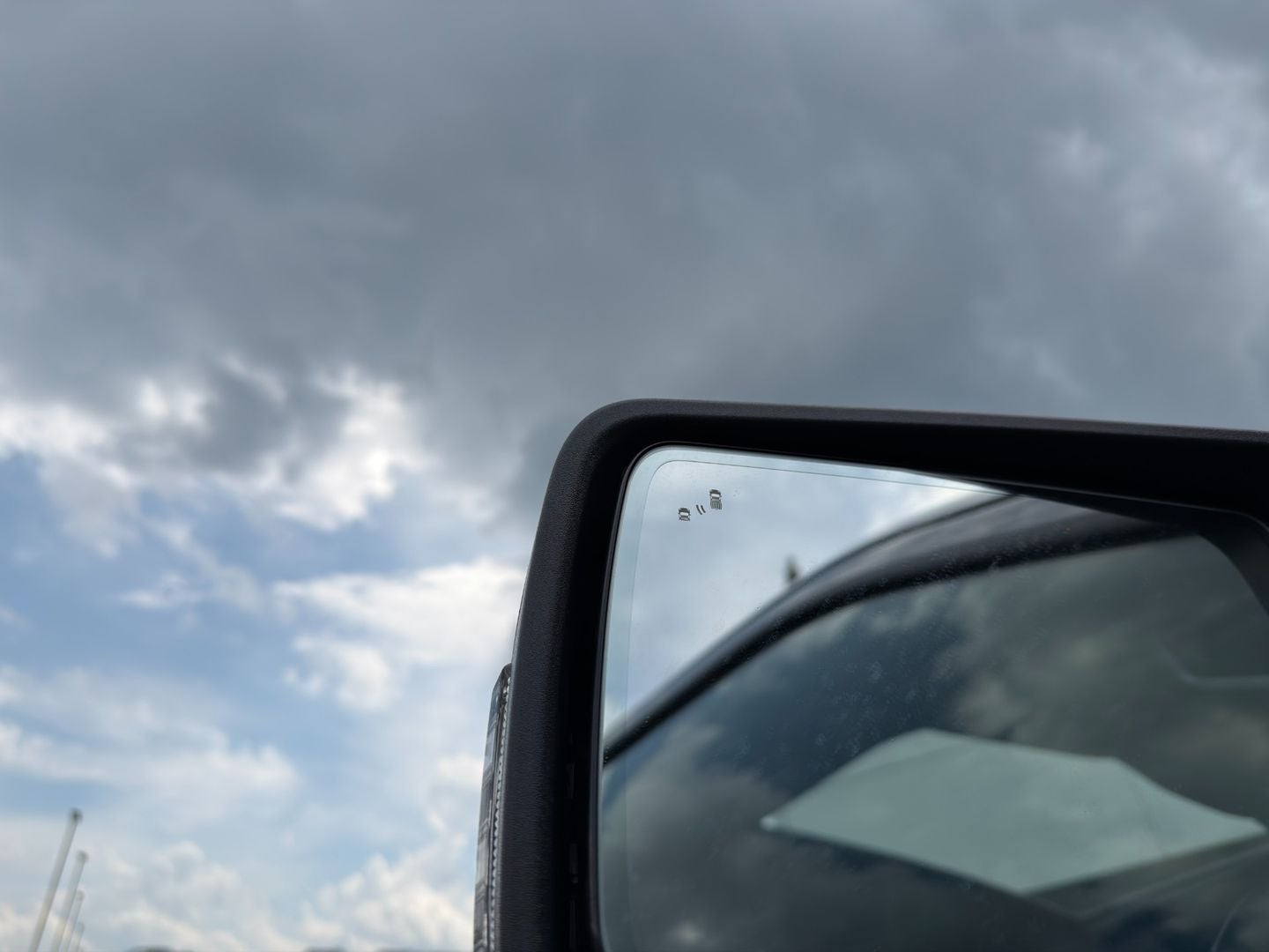 2024 Ford F-150 Lightning LARIAT