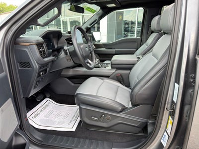 2024 Ford F-150 Lightning LARIAT