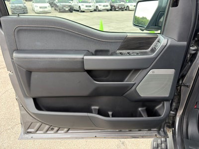 2024 Ford F-150 Lightning LARIAT