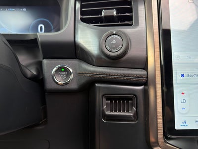 2024 Ford F-150 Lightning LARIAT