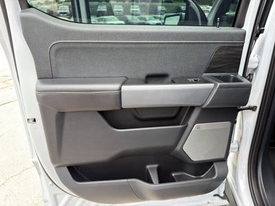2025 Ford F-150 Lightning LARIAT