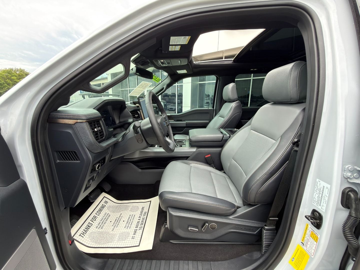 2025 Ford F-150 Lightning LARIAT