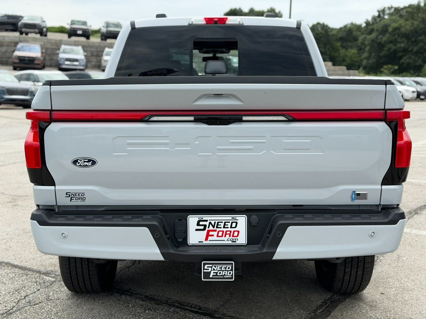 2025 Ford F-150 Lightning LARIAT