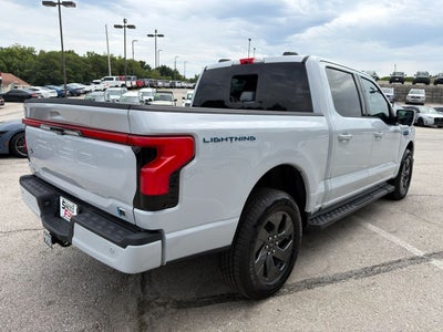 2025 Ford F-150 Lightning LARIAT