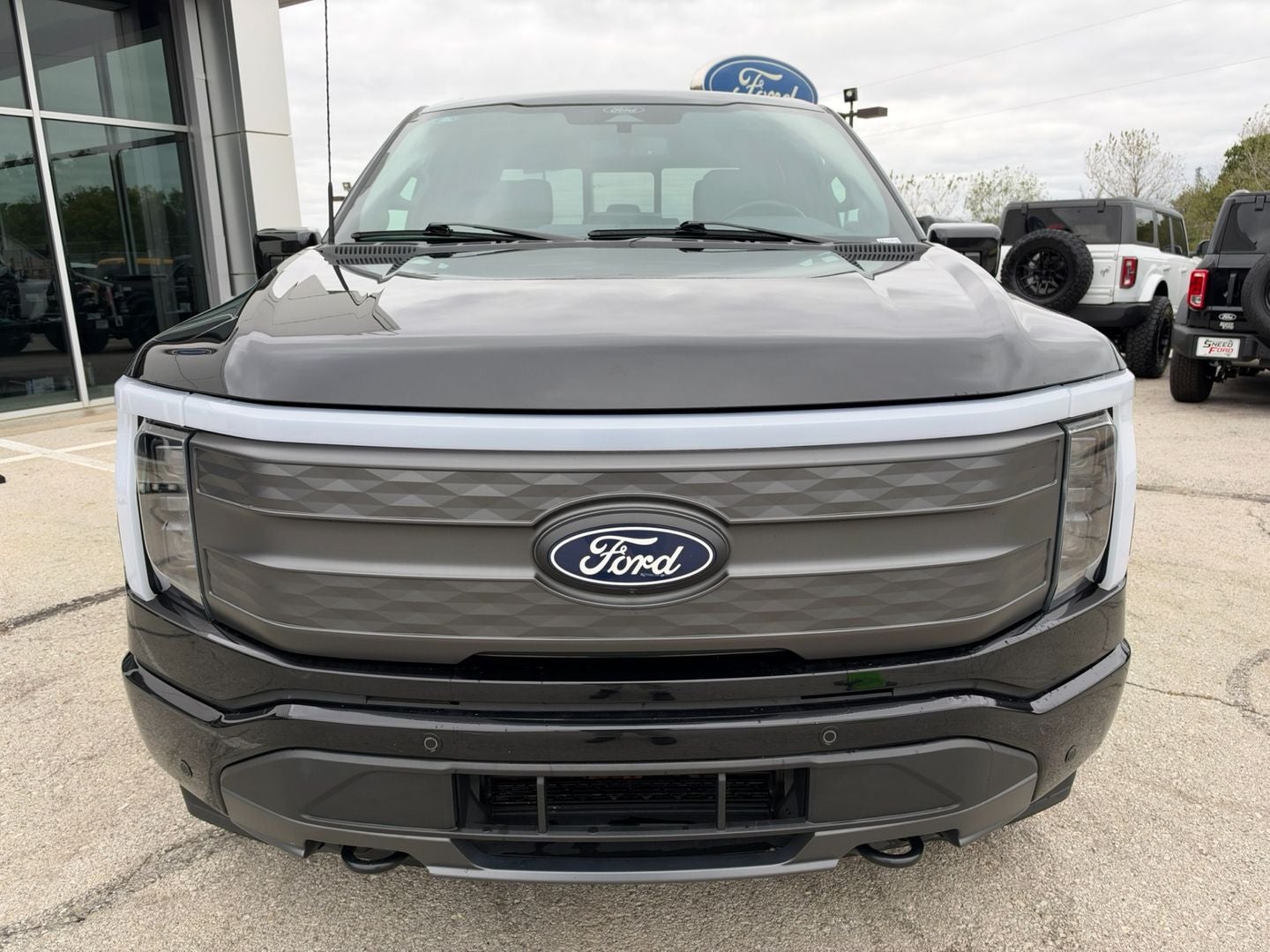 Used 2024 Ford F-150 Lightning Lariat with VIN 1FT6W5L79RWG09810 for sale in Gower, MO