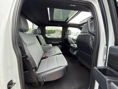 2024 Ford F-150 Lightning LARIAT