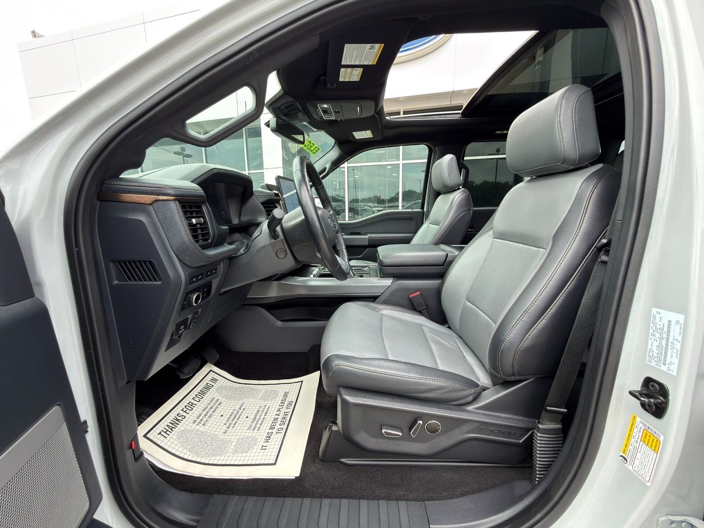 2024 Ford F-150 Lightning LARIAT