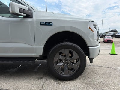2024 Ford F-150 Lightning LARIAT