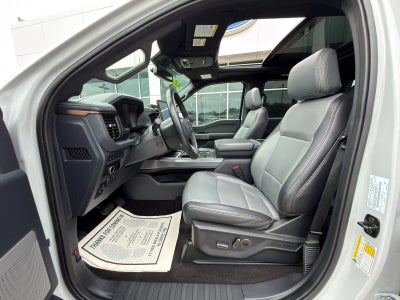 2024 Ford F-150 Lightning LARIAT