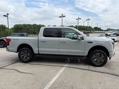 2024 Ford F-150 Lightning LARIAT