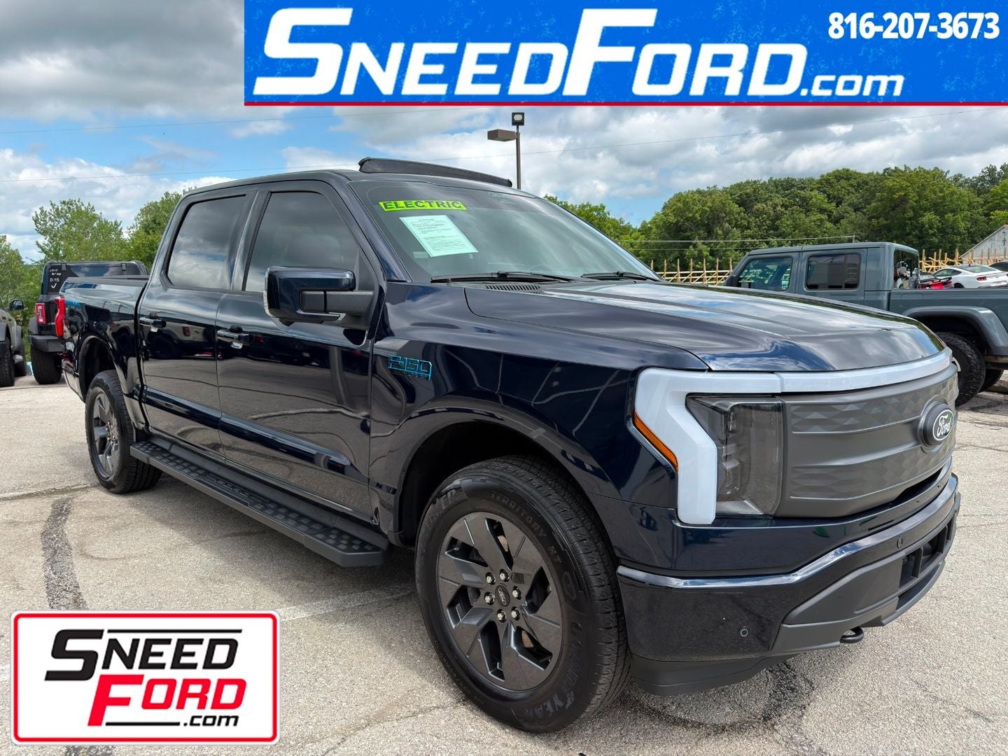 2024 Ford F-150 Lightning LARIAT