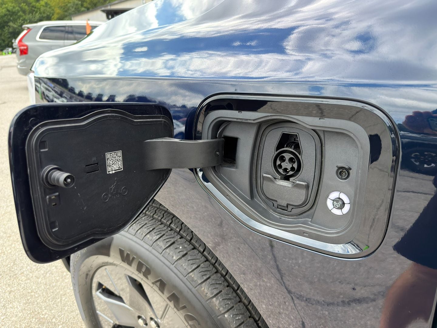 2024 Ford F-150 Lightning LARIAT