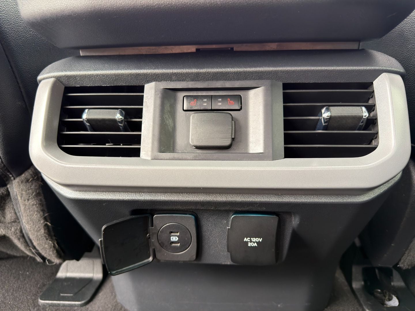 2024 Ford F-150 Lightning LARIAT