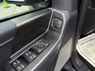 2024 Ford F-150 Lightning LARIAT