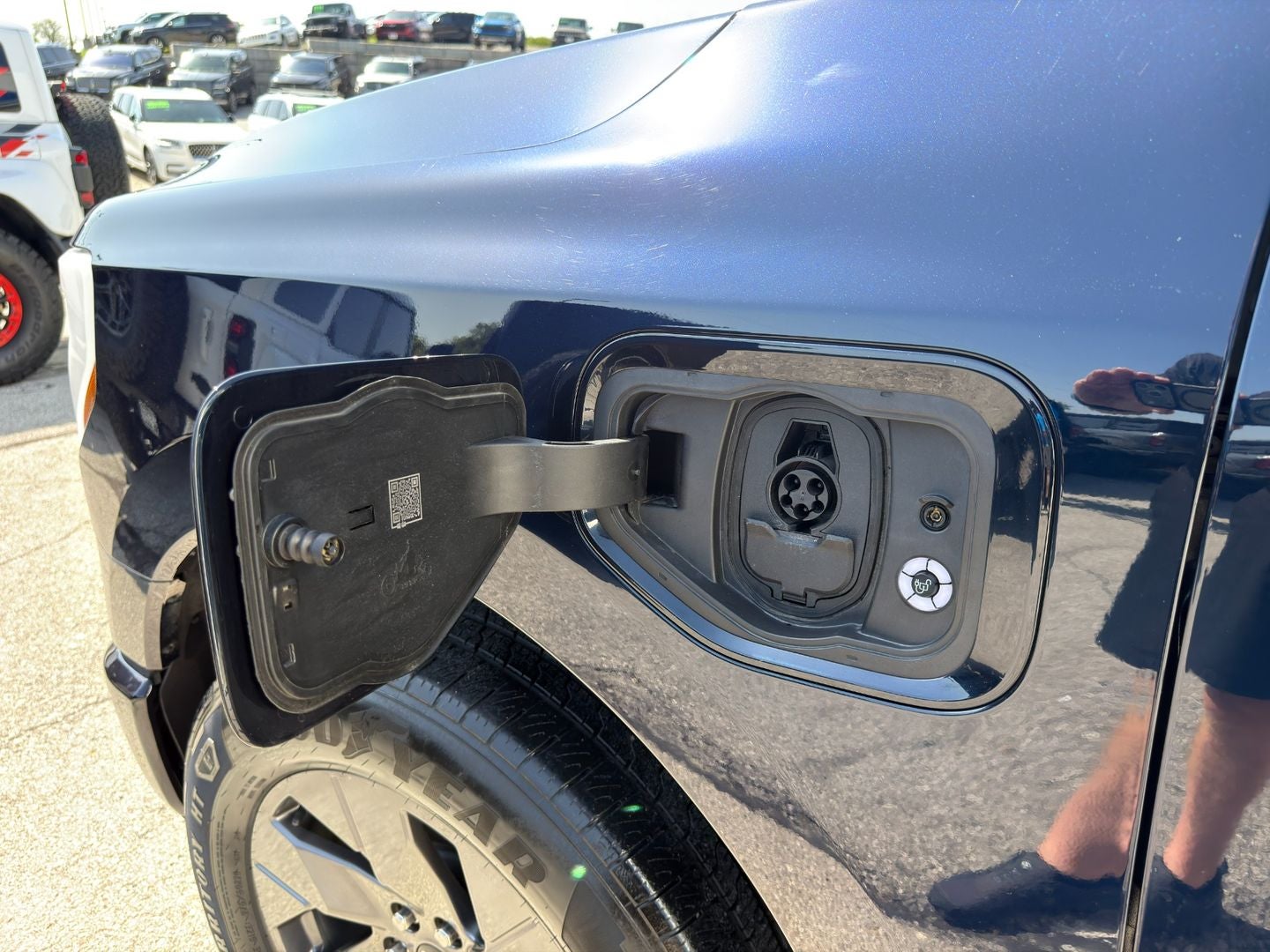 2024 Ford F-150 Lightning LARIAT
