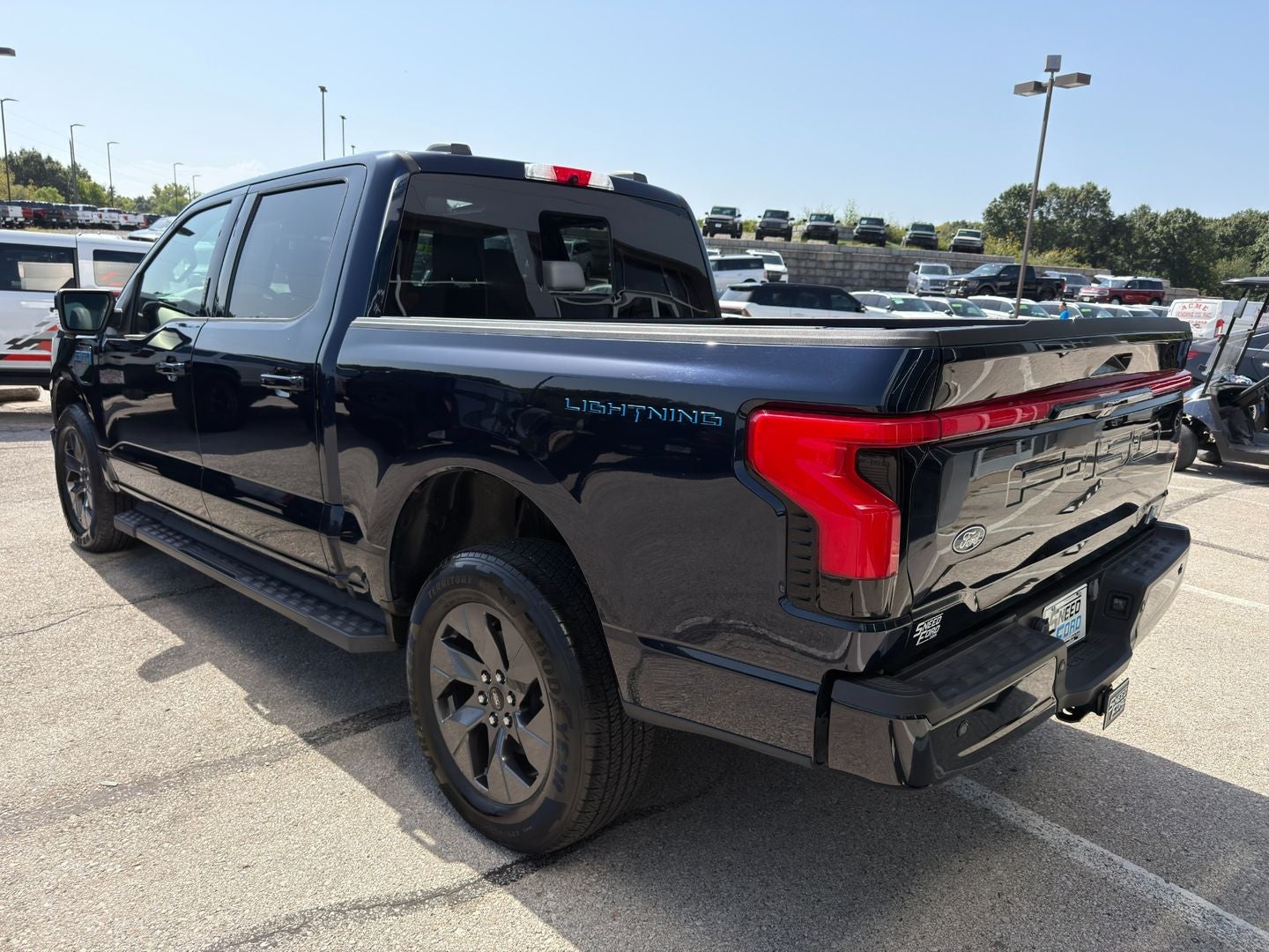 2024 Ford F-150 Lightning LARIAT